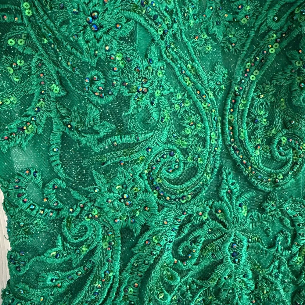 Alyce Paris Vibrant Green Lace Dress - Picture 8 of 8